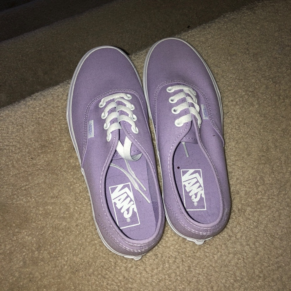lavender authentic Vans